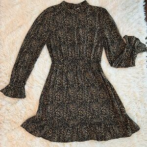 Women POPSUGAR long sleeve dress. Knee length. XS. Black and tan. Ruffles